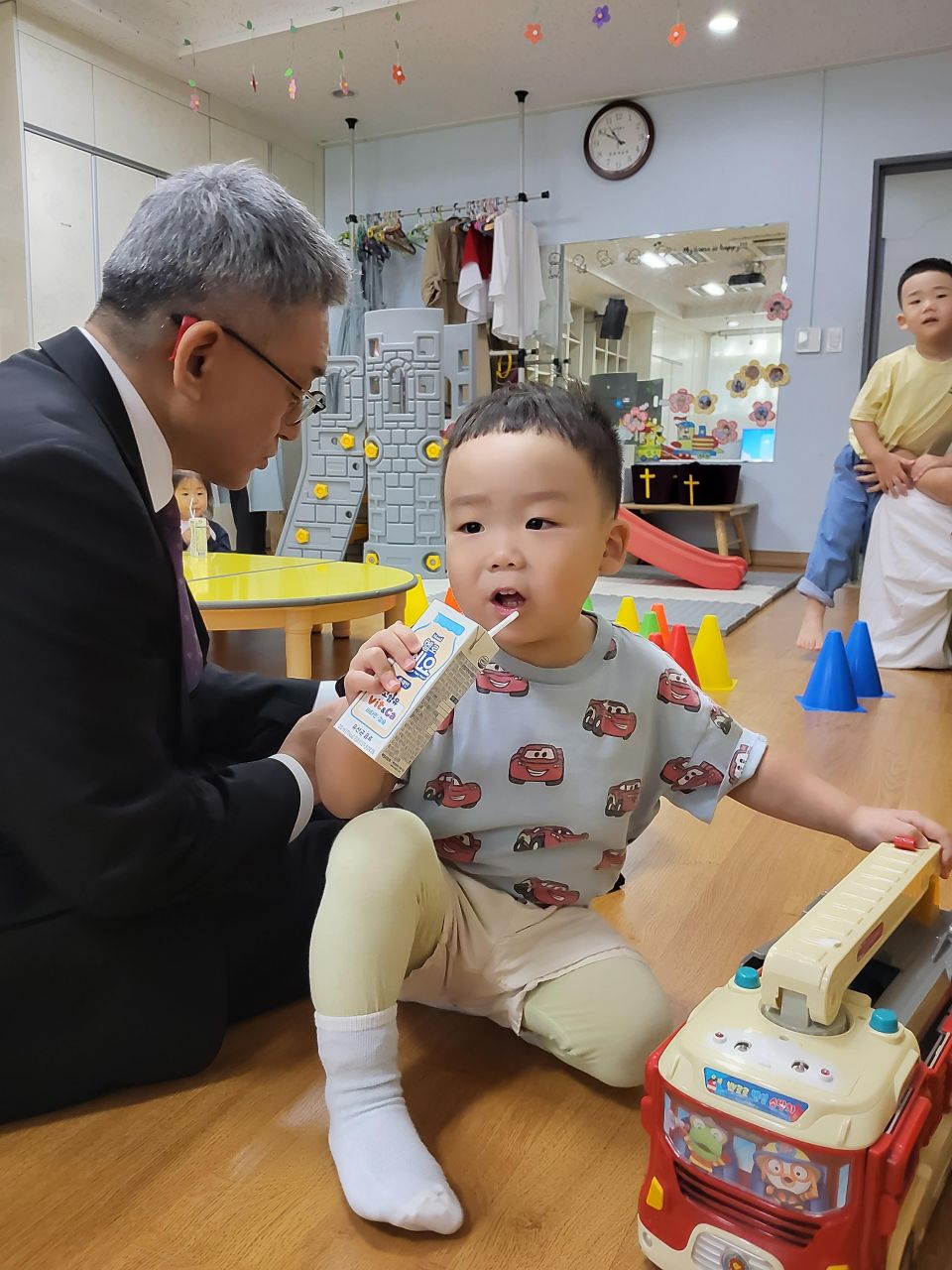 KakaoTalk_20261018_091232857_04.jpg