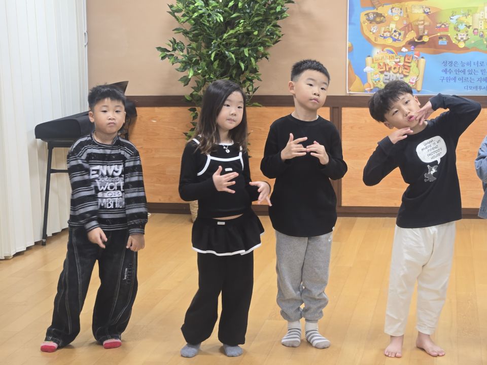 KakaoTalk_20261018_142440514_07.jpg